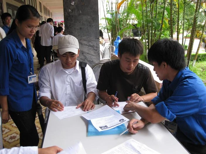 Phát huy vai trò của Đoàn TNCS Hồ Chí Minh