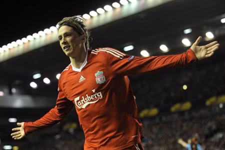 Chelsea và Barca "đá" nhau vì Torres