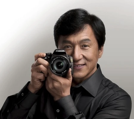 Trung Quốc: Ra mắt Canon EOS 550D phiên bản Jackie Chan