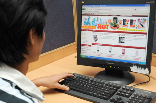 Bán hàng giả trên mạng bị phạt đến 100 triệu đồng