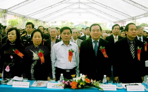 Các đại biểu Trung ương và tỉnh Thái Bình về dự lễ kỷ niệm