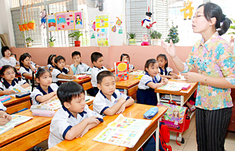 Cô và trò trong giờ học Tiếng Việt 1 Cô và trò trong giờ học Tiếng Việt 1