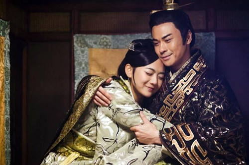 Mối tình tay ba đầy cảm động này đã làm rung động hàng triệu con tim Mối tình tay ba đầy cảm động này đã làm rung động hàng triệu con tim