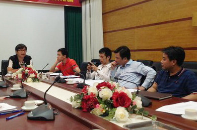Lãnh đạo Thành đoàn Hà Nội lên kế hoạch trực chiến, đối phó với cơn bão HaiYan  Lãnh đạo Thành đoàn Hà Nội lên kế hoạch trực chiến, đối phó với cơn bão Haiyan