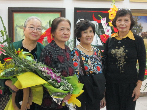 Các nữ học trò của thầy Phạm Viết Song