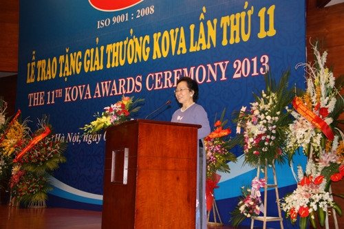 Phó Chủ tịch nước Nguyễn Thị Doan phát biểu tại Lễ trao thưởng Phó