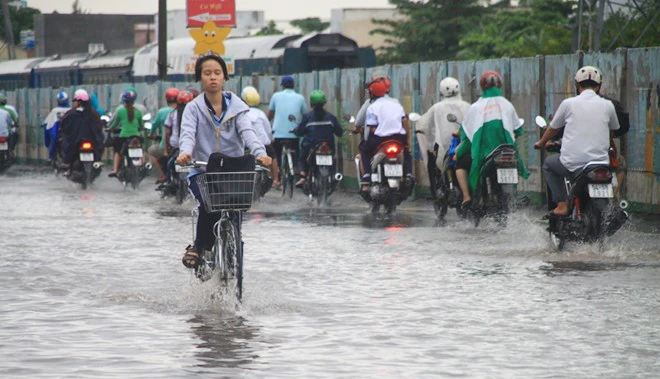 Bộ GD&amp;ĐT gửi công điện khẩn: Hoãn các cuộc họp không cần thiết, tập trung phòng chống bão lũ