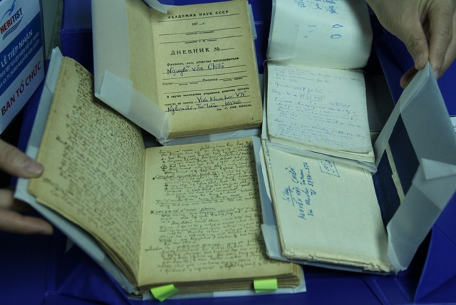 Sổ ghi chép của GS từ những năm 1950 đến 1980