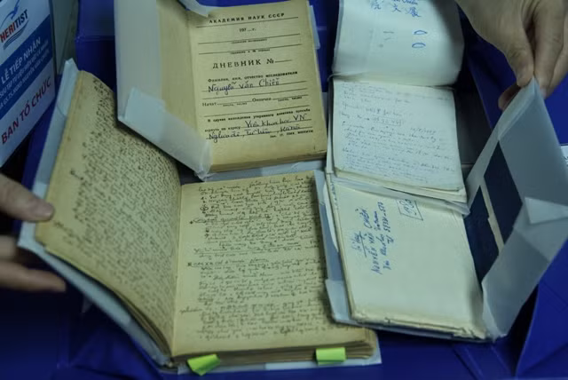 Sổ ghi chép của GS từ những năm 1950 đến 1980