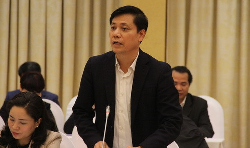 Thứ trưởng Bộ Giao thông vận tải Nguyễn Ngọc Đông phát biểu tại phiên họp Chính phủ ngày 1/3 Thứ trưởng Bộ Giao thông vận tải Nguyễn Ngọc Đông phát biểu tại phiên họp Chính phủ ngày 1/3