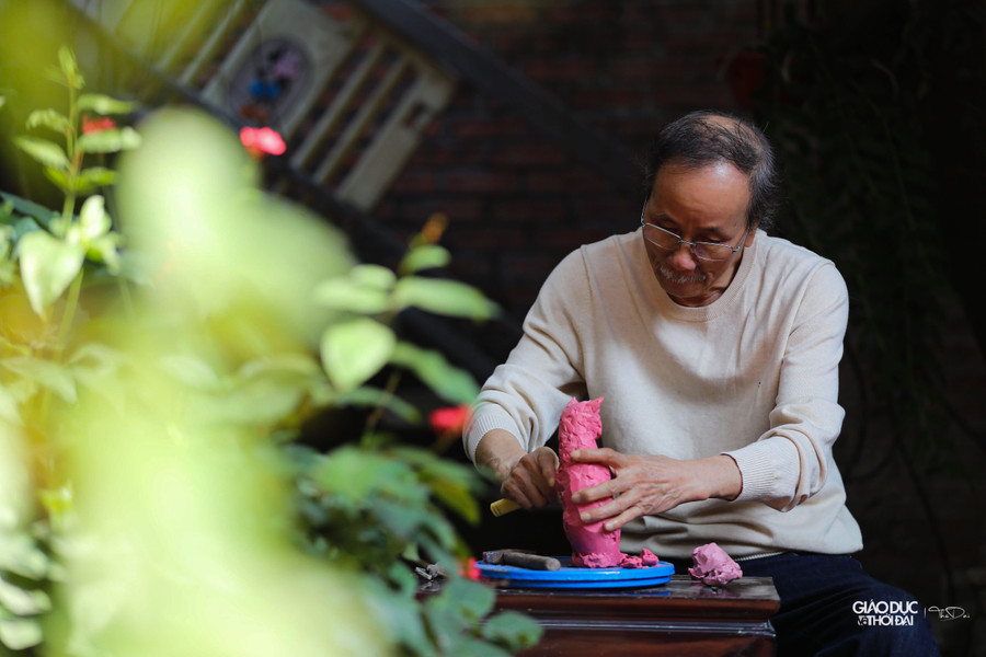 Trọn bộ tác phẩm gia đình nhà mèo bao hàm nhiều ý nghĩa nhân sinh, là lời chúc phúc cho ước mơ và hy vọng một đời sống đủ đầy.