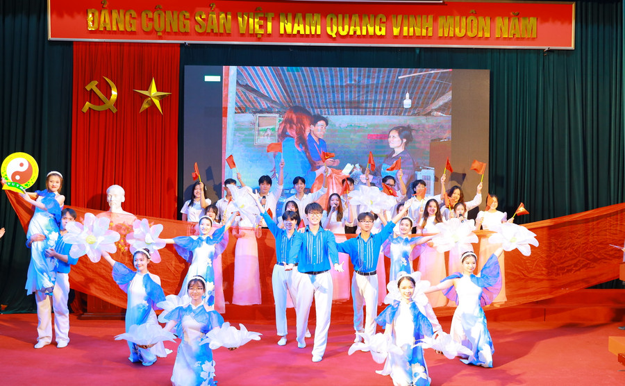 Lễ khai giảng có nhiều tiết mục văn hóa, văn nghệ đặc sắc.