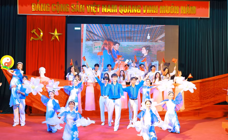 Lễ khai giảng có nhiều tiết mục văn hóa, văn nghệ đặc sắc.