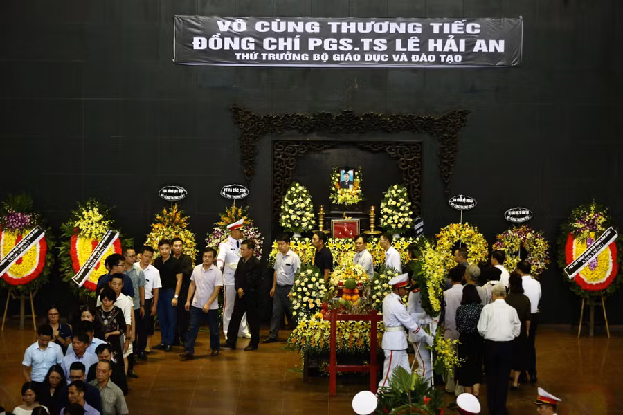 Lễ viếng Thứ trưởng Lê Hải An