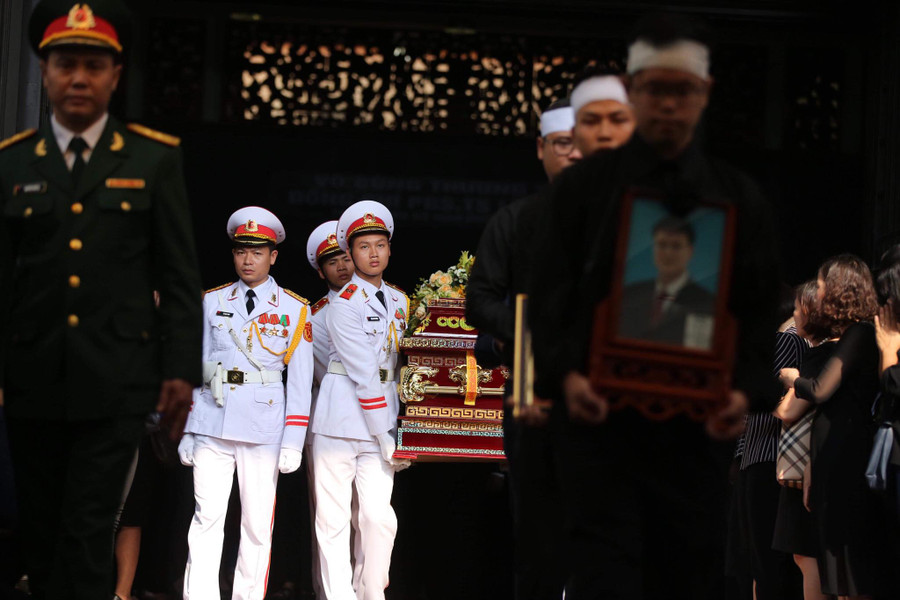 Thương tiếc tiễn đưa Thứ trưởng Lê Hải An đến nơi an nghỉ cuối cùng ảnh 15