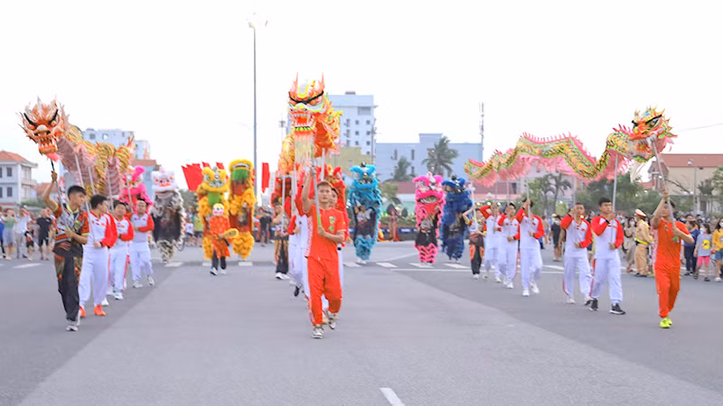 Lễ hội đường phố khởi đầu chuỗi các hoạt động “Tuần Văn hóa - Du lịch Đồng Hới năm 2023”.