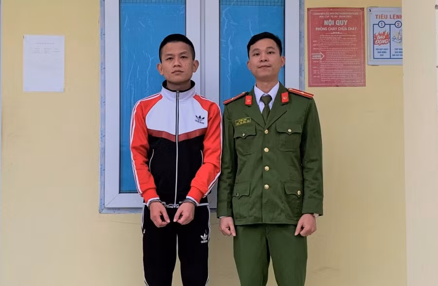 Đối tượng Châu Quang Khải tại cơ quan chức năng. Ảnh: Công an Quảng Ninh