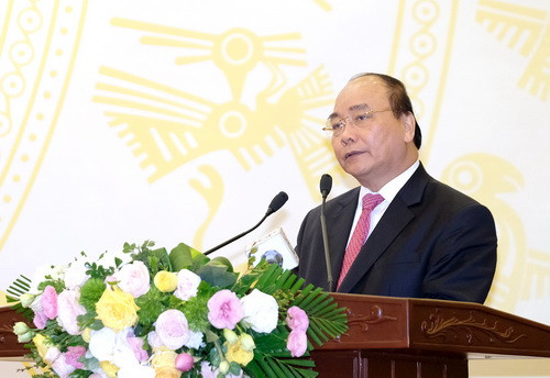 Thủ tướng Chính phủ Nguyễn Xuân Phúc phát biểu tại hội nghị Thủ tướng Chính phủ Nguyễn Xuân Phúc phát biểu tại hội nghị