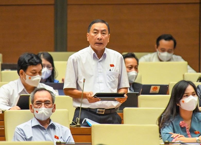 Đại biểu Phạm Văn Hòa Đại biểu Phạm Văn Hòa