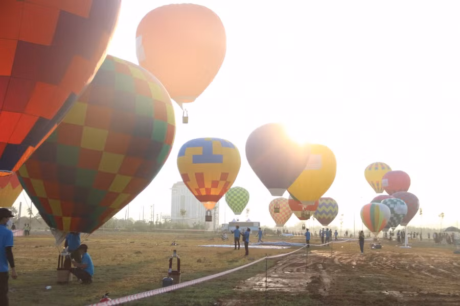 Tại sự kiện lần này có 25 khinh khí cầu, gồm 3 khinh khí cầu cấp 7 và 20 khinh khí cầu cấp 1 và 2 quả khinh khí cầu hơi.