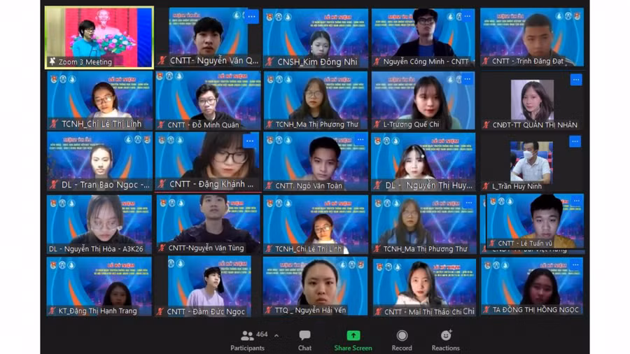 Buổi lễ được tổ chức theo hình thức trực tuyến, kết hợp trực tiếp.