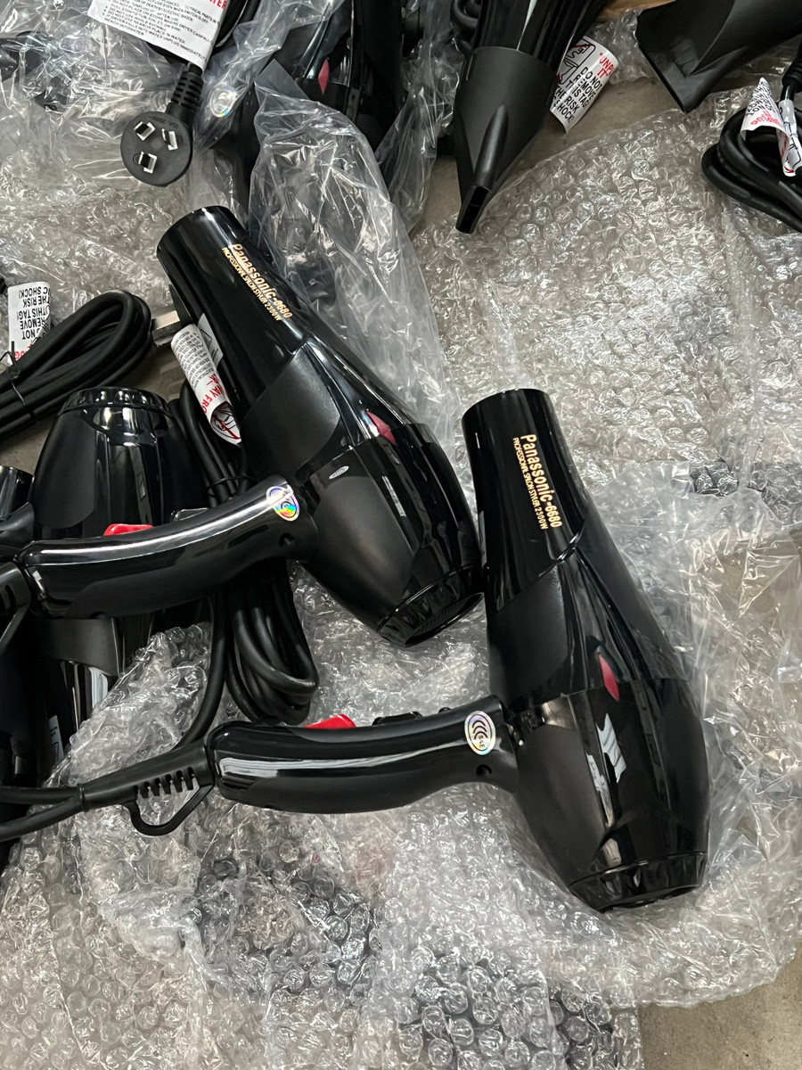 Toàn bộ lô hàng có nhãn hiệu Panassonic.