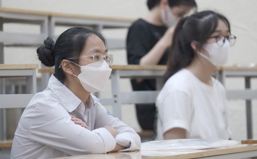 Thí sinh trong phòng thi.