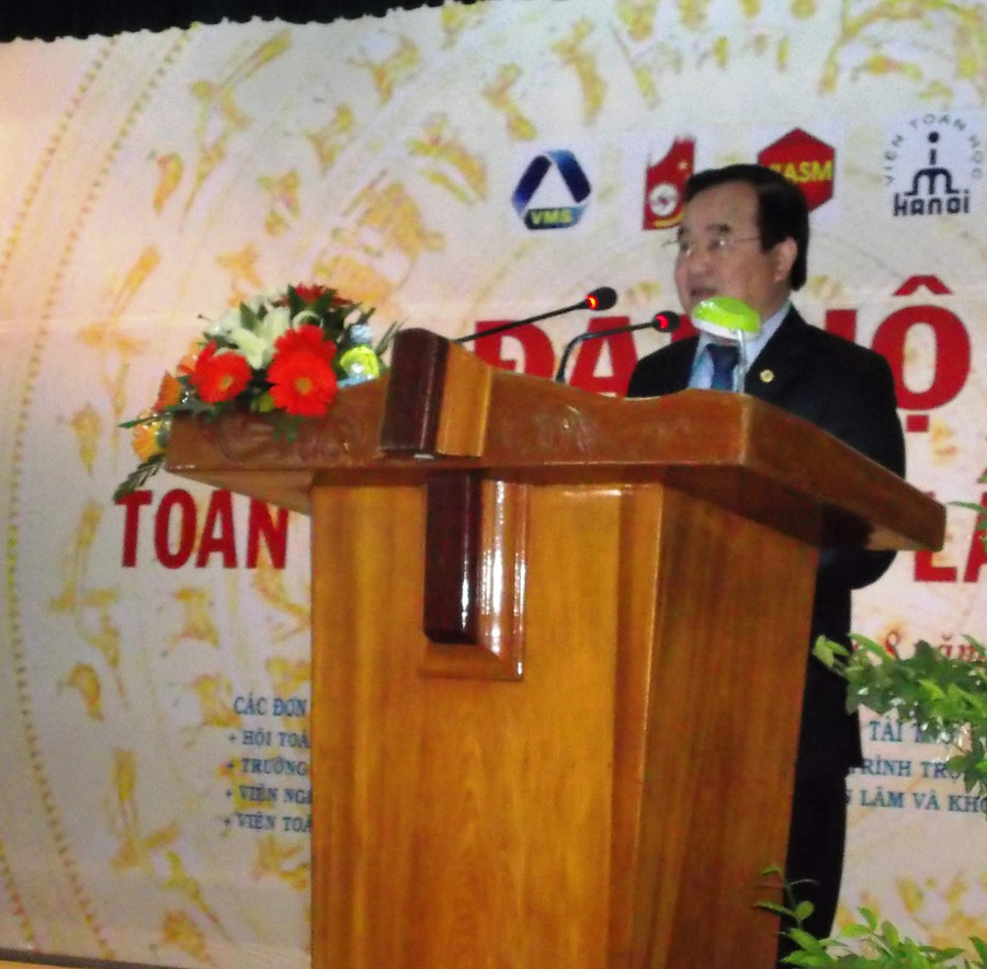 Thứ trưởng Bộ Trần Quang Quý phát biểu khai mạc đại hội.