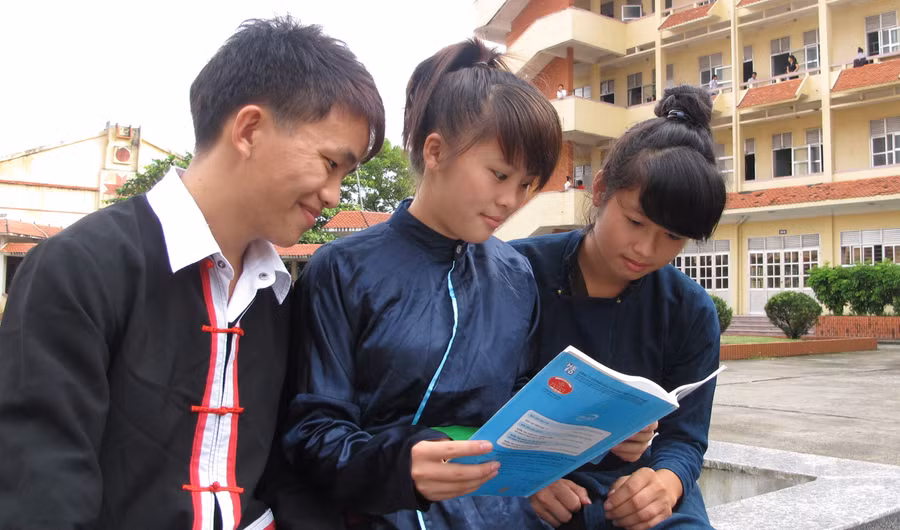 Giải bài toán chất lượng trường phổ thông dân tộc nội trú