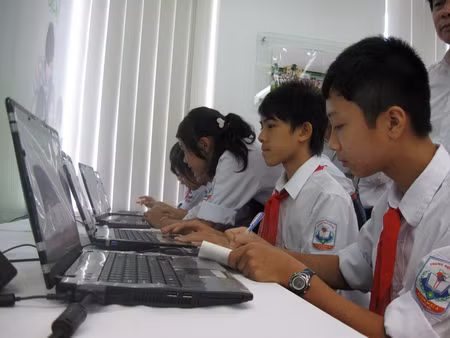 Hiệu quả sử dụng vốn vay, viện trợ của nước ngoài đầu tư cho giáo dục