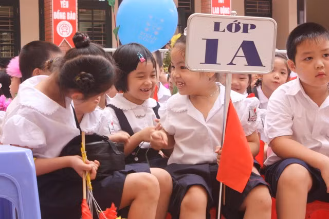 15/8: Học sinh Hà Nội tựu trường