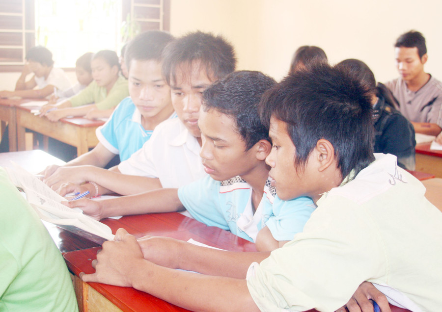 Học sinh nông thôn đã khẳng định ý chí vươn lên theo nghiệp đèn sách Học sinh nông thôn đã khẳng định ý chí vươn lên theo nghiệp đèn sách