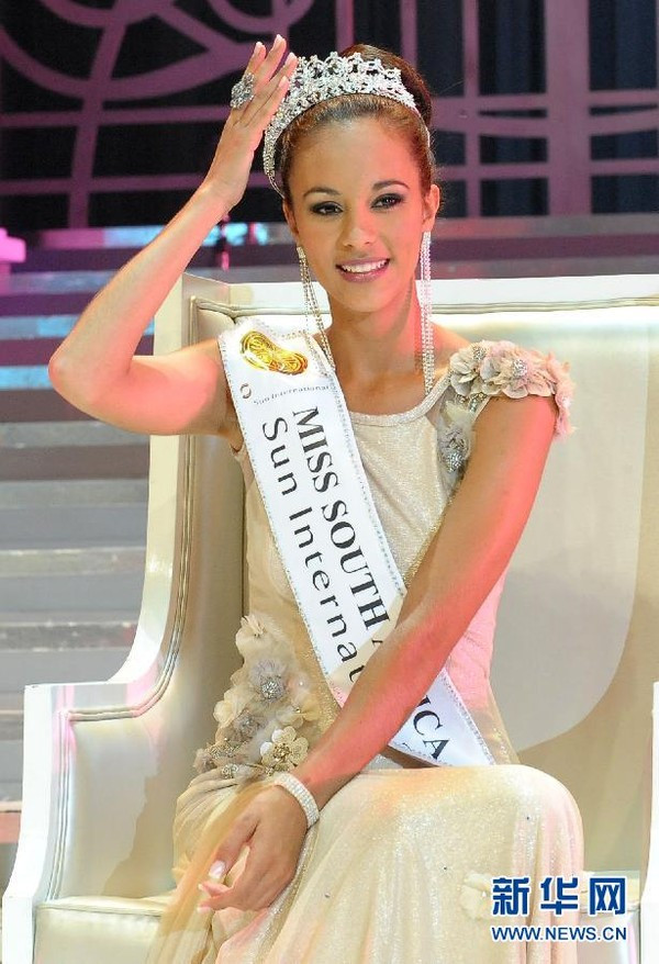 Marilyn Ramos là Hoa hậu Nam Phi năm 2012