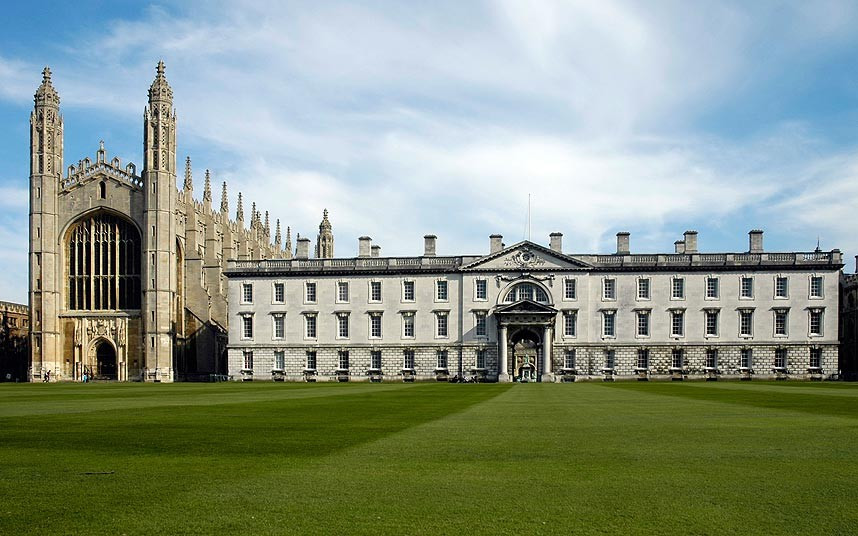 7. ĐH Cambridge: 95.0% SV tìm được việc làm hoặc học cao hơn sau khi tốt nghiệp. Ngôi trường này đứng đầu nhiều bảng xếp hạng về học thuật và có các nghiên cứu tầm cỡ quốc tế. 7. University of Cambridge Percentage of students in work or further education: 95.0% It may top plenty of academic league tables and have world-class research, but by employability Cambridge must settle for a very respectable seventh, with 95% finding jobs or further study immediately after graduating.