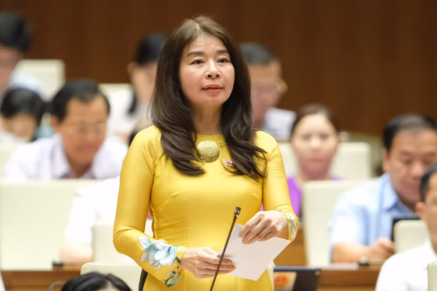 Đại biểu Lê Thu Hà- Đoàn ĐBQH tỉnh Lào Cai