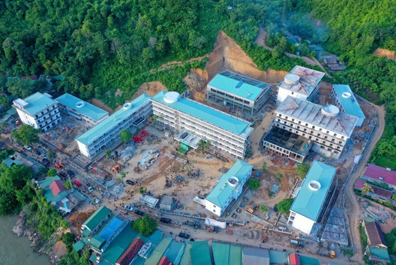 Trường THPT Kỳ Sơn đang hoàn thiện những khâu cuối cùng.