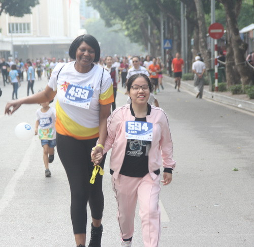 Những hình ảnh ấn tượng, mang lại nhiều cảm xúc khán giả Những hình ảnh ấn tượng, mang lại nhiều cảm xúc khán giả