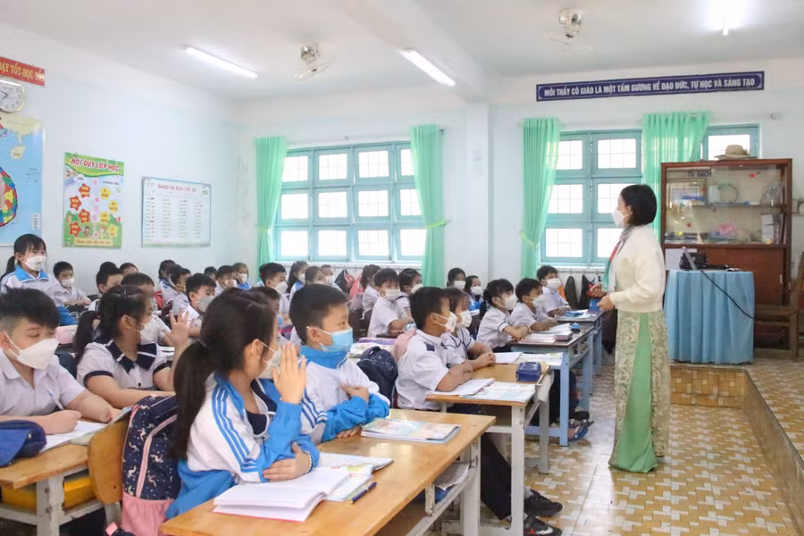 Mặc dù bị ảnh hưởng bởi dịch bệnh nhưng giáo viên và học sinh Trường Tiểu học Hoàng Văn Thụ vẫn hoàn thành tốt chương trình GDPT 2018.