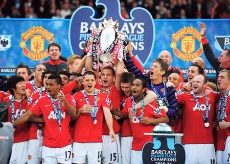 M.U - Blackpool(4-2): Niềm vui và những giọt nước mắt