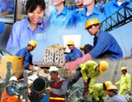 Giai cấp công nhân Việt Nam không ngừng trưởng thành và ngày càng lớn mạnh Giai cấp công nhân Việt Nam không ngừng trưởng thành và ngày càng lớn mạnh