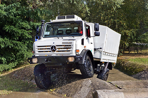 Ngắm vẻ đẹp Mercedes-Benz Unimog nhân dịp đón sinh nhật lần 60