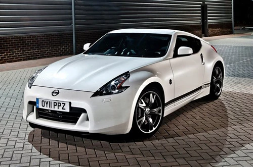 Nissan tung ra phiên bản đặc biệt 370Z GT Edition