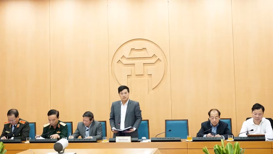 Phó Chủ tịch UBND TP. Hà Nội Ngô Văn Quý phát biểu tại cuộc họp