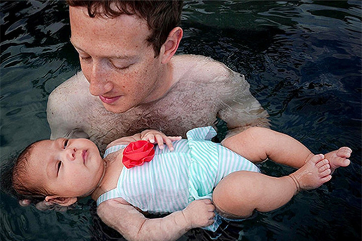 Cho con học bơi từ 2 tháng tuổi như ông chủ Facebook mang lại những lợi ích gì?