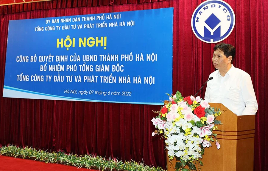 Nguyên Phó giám đốc Sở Tài chính Hà Nội Mai Xuân Vinh hiện hiện là Phó Tổng Giám đốc Tổng công ty Đầu tư và Phát triển nhà Hà Nội.