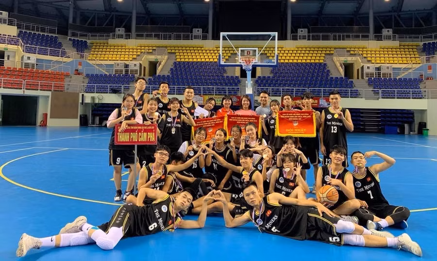 Thể dục thể thao nâng bước và đồng hành cùng hoạt động GD đạo đức lối sống trong HS nhà trường