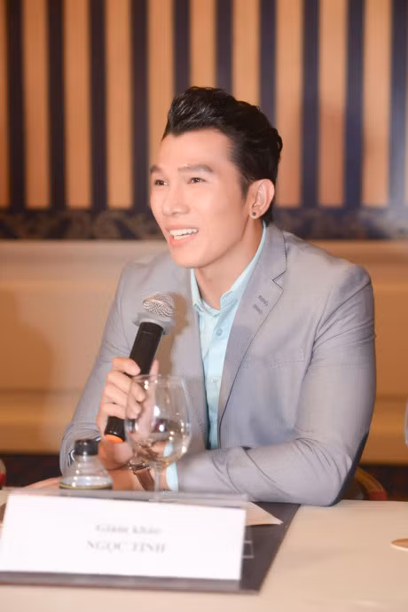 Vo Hoang Yen mac goi cam di cham thi - Anh 3