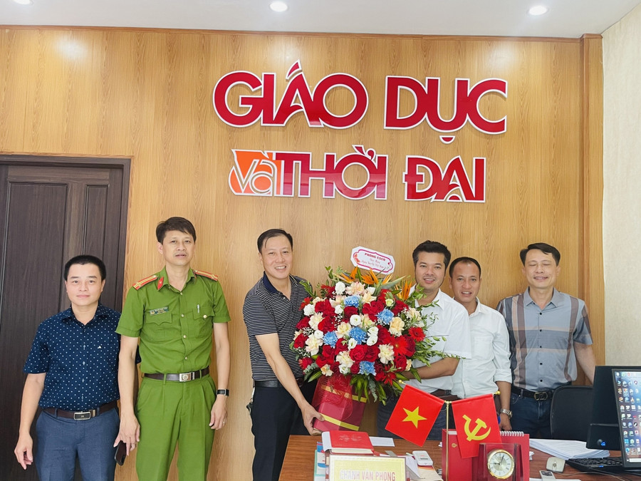 Phòng Cảnh sát cơ động - CA Hà Tĩnh. Phòng Cảnh sát cơ động - CA Hà Tĩnh.