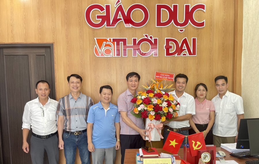 Báo GD&TĐ khu vực MT-TN nhận sự khích lệ lớn từ lãnh đạo địa phương và bạn đọc ảnh 11 Báo GD&TĐ khu vực MT-TN nhận sự khích lệ lớn từ lãnh đạo địa phương và bạn đọc ảnh 11