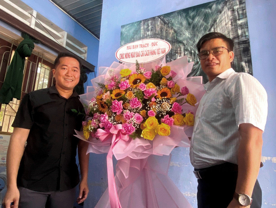 Bạn đọc Báo GD&TĐ tại Thừa Thiên - Huế chúc báo GD&TĐ ngày càng phát triển. Bạn đọc Báo GD&TĐ tại Thừa Thiên - Huế chúc báo GD&TĐ ngày càng phát triển.